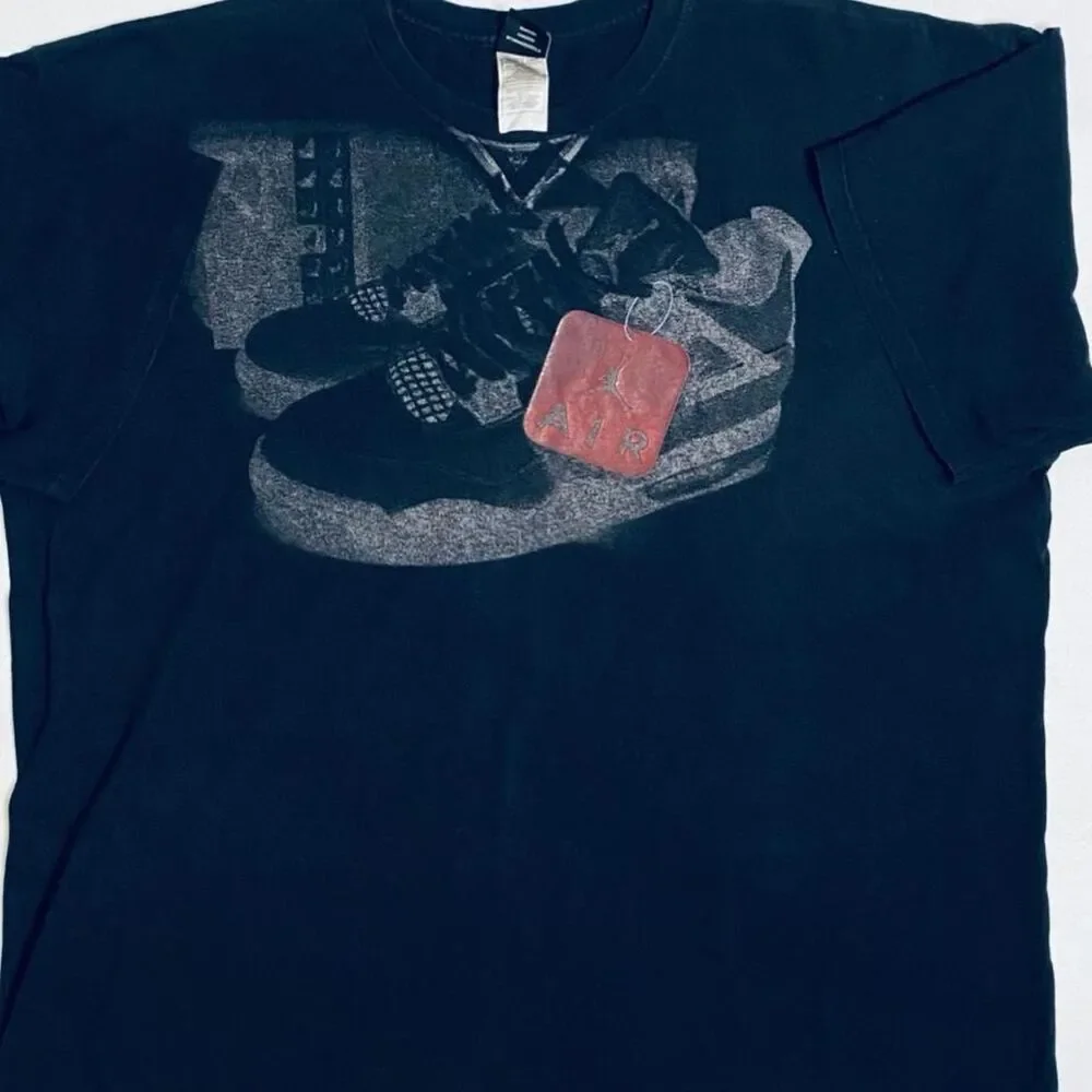 Jordan Men's Black and Navy T-shirt